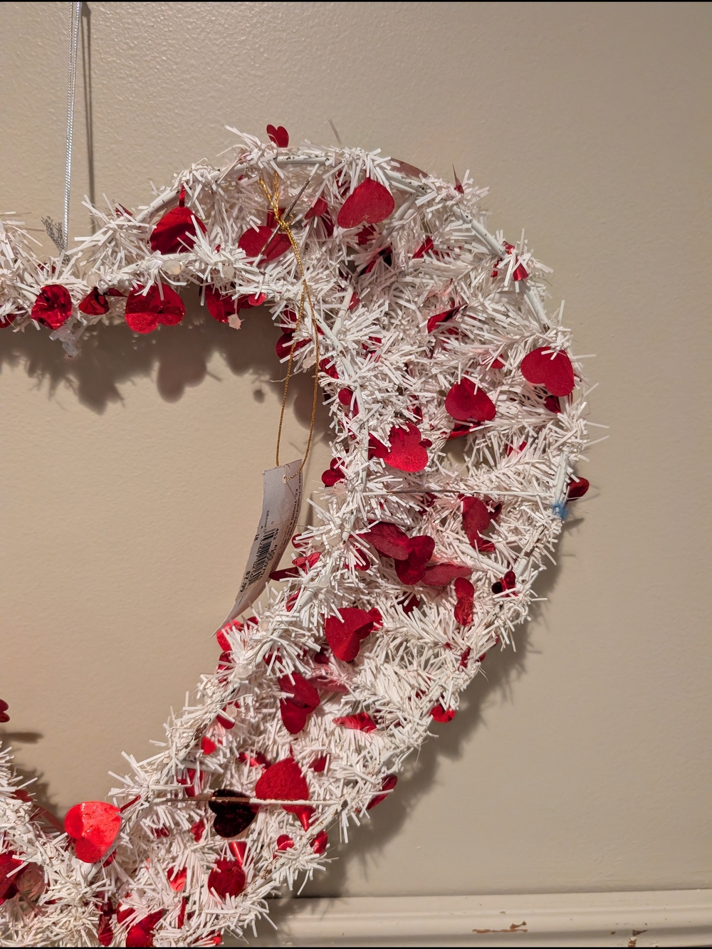 White and Red Heart Holiday Wreath - Home Holiday - Picture 9 of 10